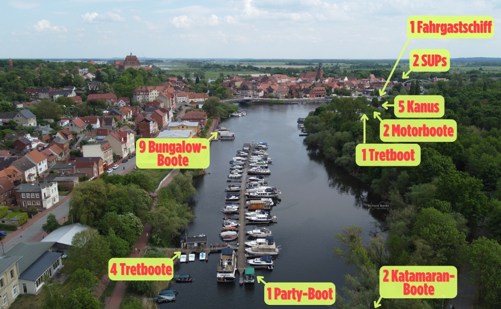 Bootsverleiher im Hafen Havelberg