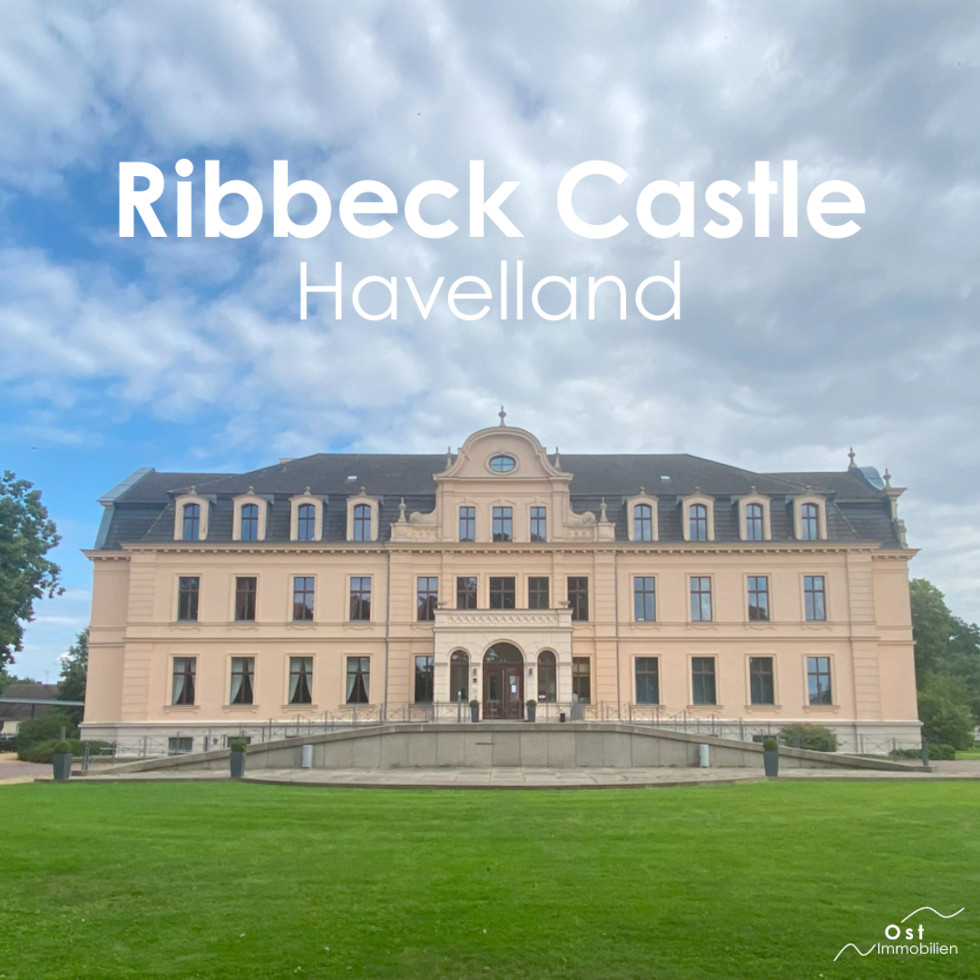Ribbeck Castle seen from the garden