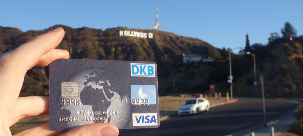 DKB Kreditkarten auf Reisen, hier vor dem Hollywood Sign